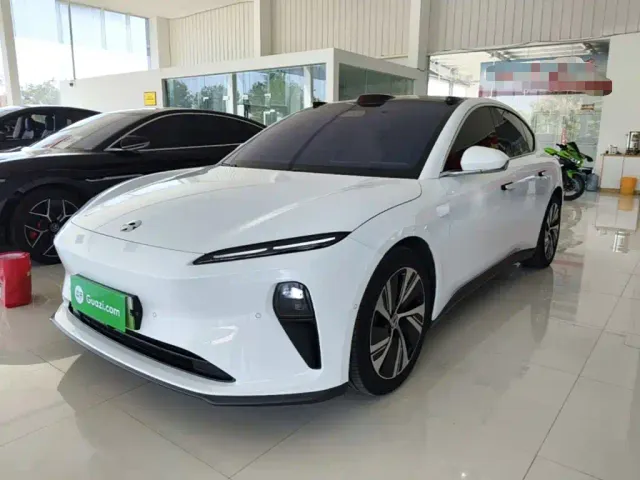 Фотография автомобиля — Nio ET5