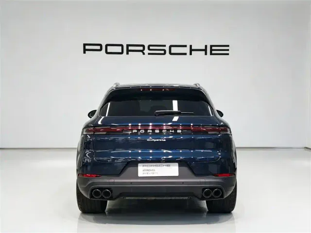 Porsche Cayenne — Фото автомобиля 13