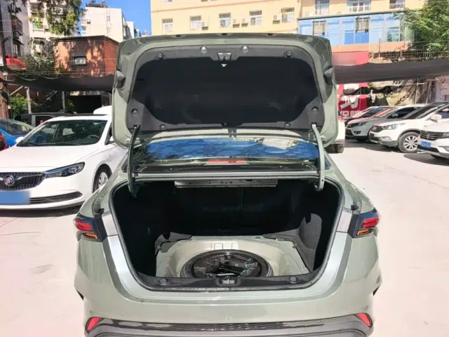 Geely Binrui — Фото автомобиля 18