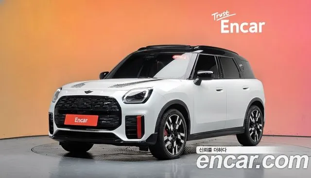 Фотография автомобиля — MINI Countryman 3rd Gen