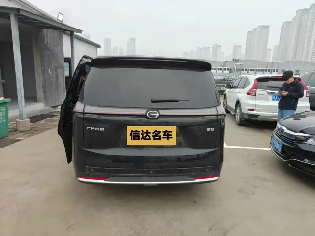 GAC Trumpchi E8 — Фото автомобиля 11