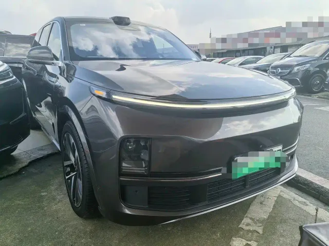 Li Auto L9 — Фото автомобиля 3