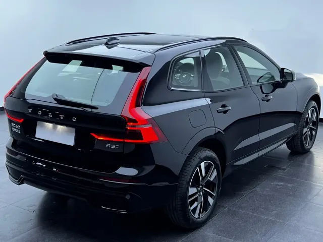 Volvo XC60 — Фото автомобиля 14