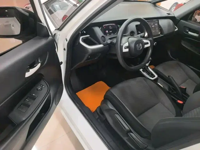 Honda Fit — Фото автомобиля 15