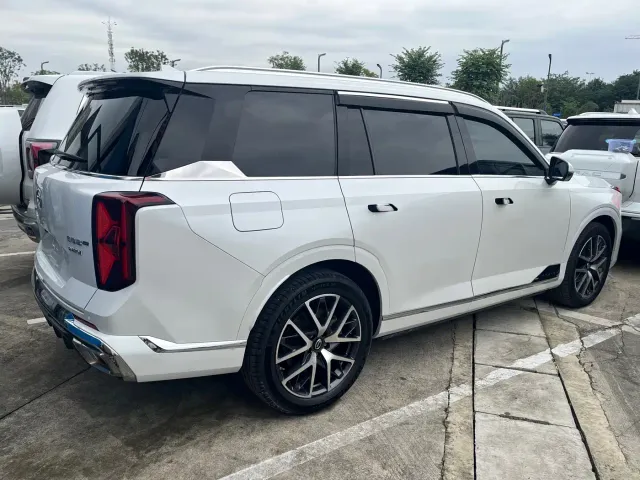 GAC Trumpchi GS8 — Фото автомобиля 18