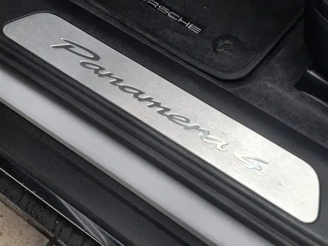 Porsche Panamera — Фото автомобиля 29