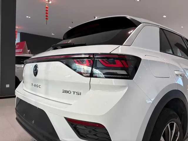 Volkswagen T-Roc — Фото автомобиля 17