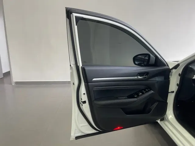 Nissan Teana — Фото автомобиля 16