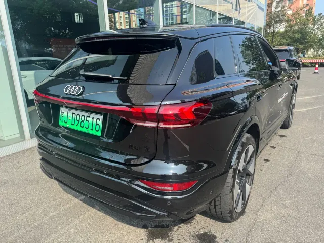 Audi Audi Q6L e-tron 2025 Model Pioneer Edition — Фото автомобиля 9