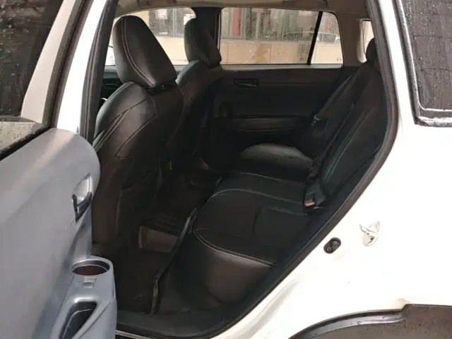 Toyota Frontlander 2022 2.0L CVT Leading Edition — Фото автомобиля 16