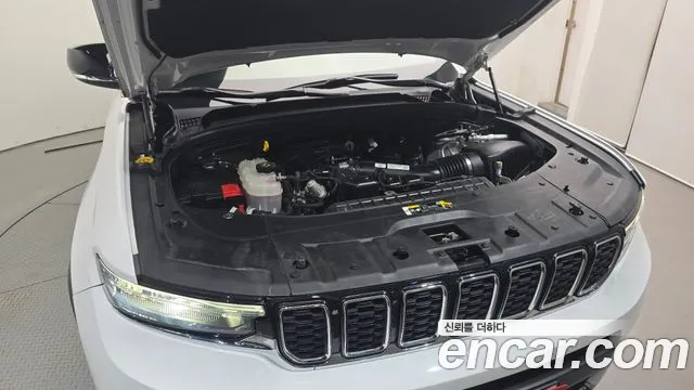 Jeep Cherokee Grand Cherokee(WL) 3.6 Limited — Фото автомобиля 6