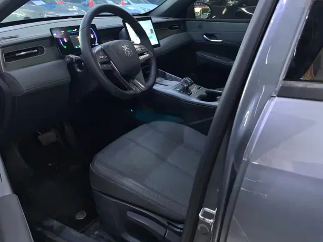 BYD Qin PLUS — Фото автомобиля 9