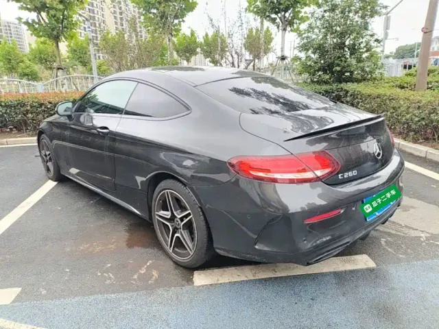Mercedes-Benz C-Class — Фото автомобиля 4