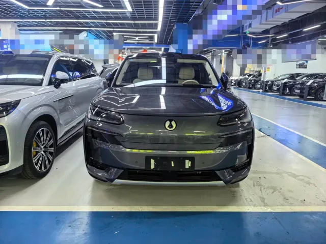 Denza Denza N9 2025 Flagship Model — Фото автомобиля 2