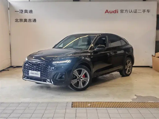 Фотография автомобиля — Audi Q5L Sportback