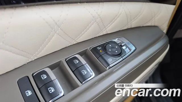 Kia Canival Новый Carnival 4 поколение Дизель 9 мест Hi-Limousine (Спецкузов) — Фото автомобиля 24