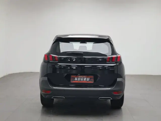 Peugeot 5008 — Фото автомобиля 4