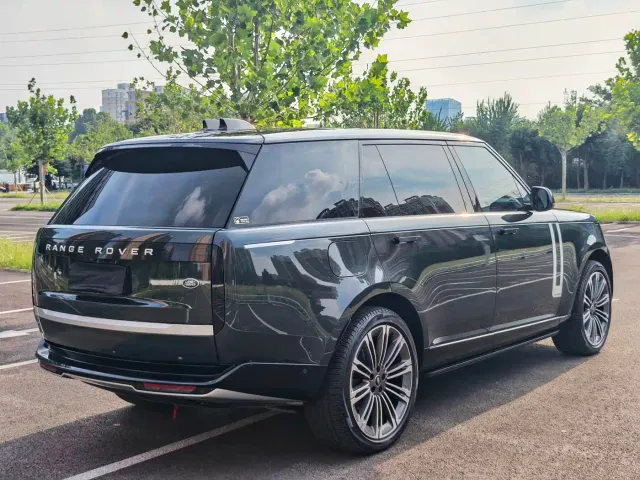 Land Rover Range Rover — Фото автомобиля 3