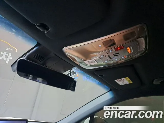 Genesis GV70 — Фото автомобиля 13