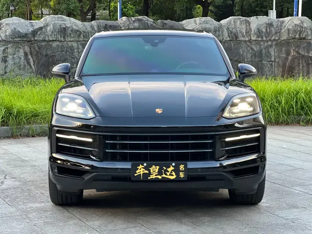 Porsche Cayenne — Фото автомобиля 2