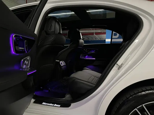 Mercedes-Benz C-Class — Фото автомобиля 13