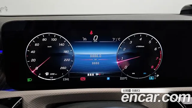 Mercedes-Benz A-Class W177 — Фото автомобиля 11