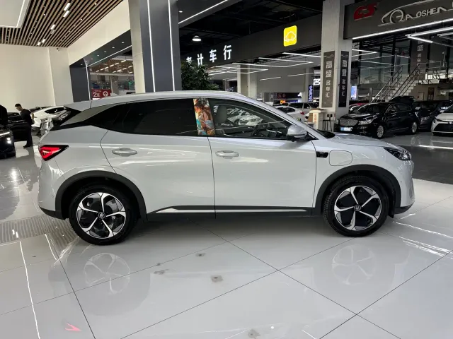 BYD Yuan PLUS — Фото автомобиля 19