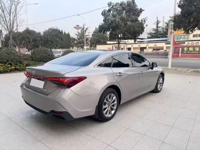 Toyota Avalon — Фото автомобиля 5