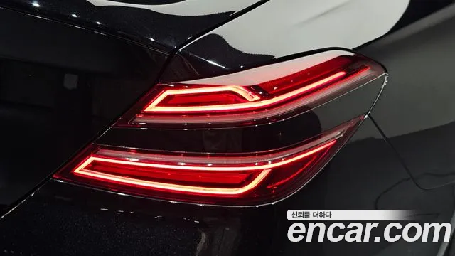 Genesis G70 New — Фото автомобиля 8