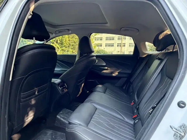 Chery Arrizo 8 — Фото автомобиля 8