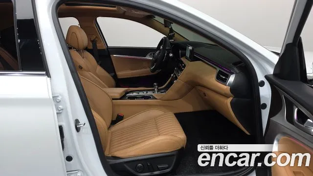 Genesis G70 New — Фото автомобиля 16