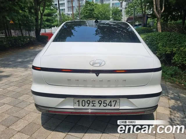 Hyundai Grandeur Grandeur (GN7) 3.5 Бензин 4WD — Фото автомобиля 6