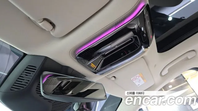 Mercedes-Benz E-Class — Фото автомобиля 23