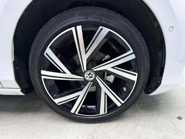 Volkswagen Lamando — Фото автомобиля 22
