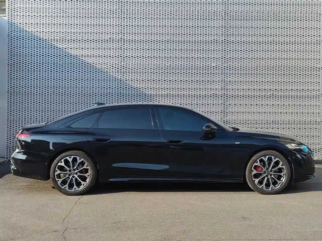 Audi A6L — Фото автомобиля 3