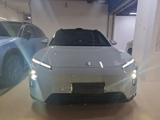 Nio ET5 Touring — Фото автомобиля 2