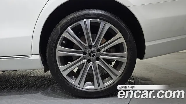 Mercedes-Benz E-Class E-класс W213 E350 4MATIC Exclusive — Фото автомобиля 20