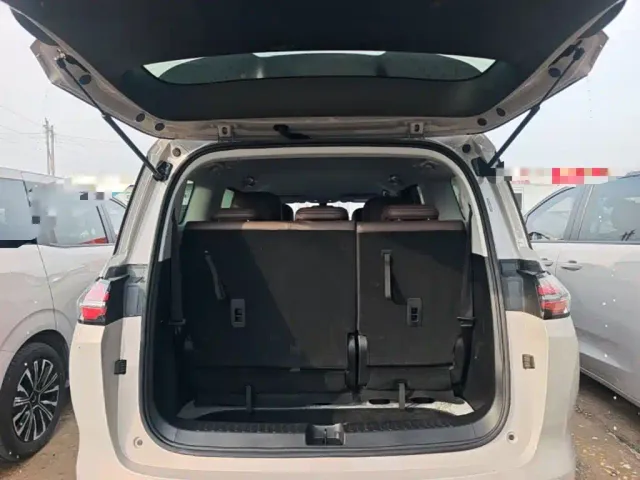 Wuling Starlight 730 — Фото автомобиля 17