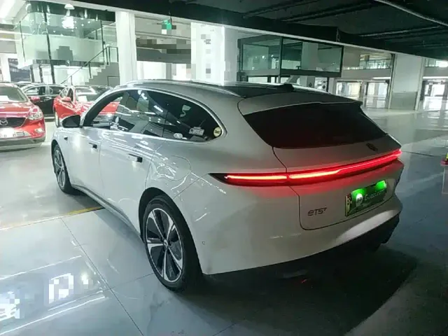 Nio ET5 Touring — Фото автомобиля 4