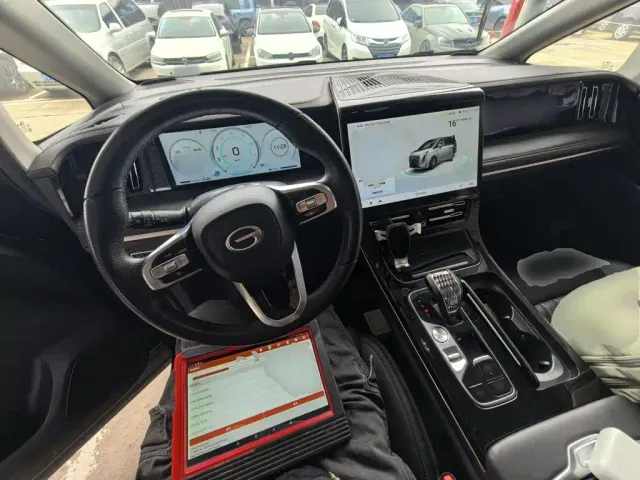 GAC Trumpchi M8 — Фото автомобиля 9