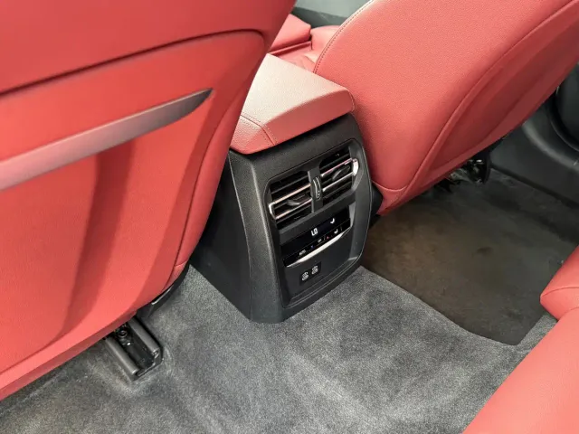 BMW 3 Series — Фото автомобиля 28