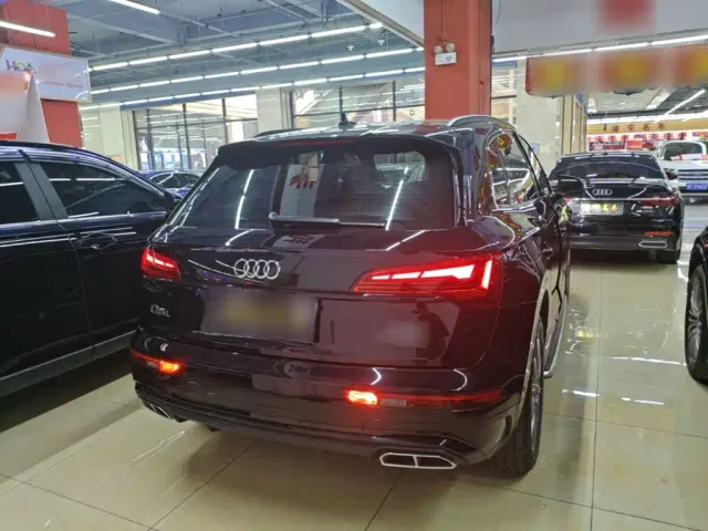 Audi Q5L — Фото автомобиля 6