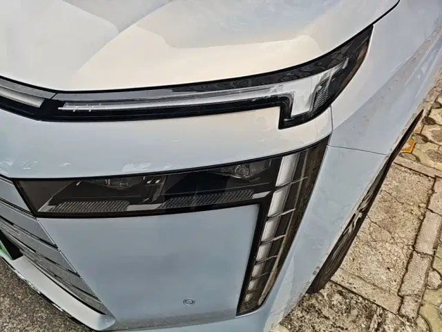 GAC Trumpchi E8 — Фото автомобиля 23