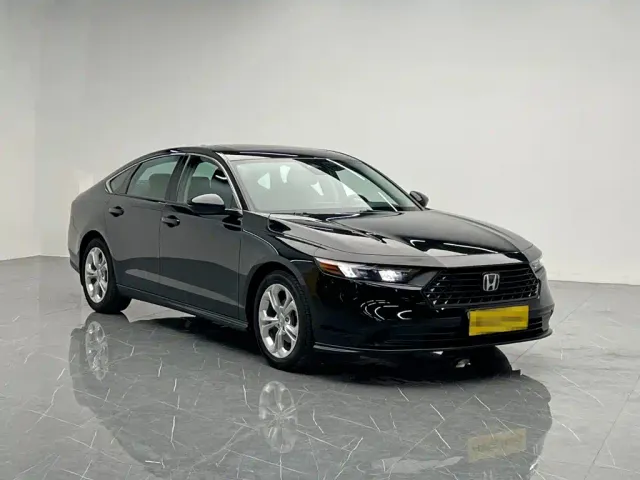 Honda Accord — Фото автомобиля 8