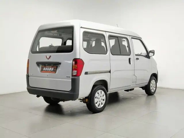 Wuling Motors Wuling Zhiguang 2020 1.2L Utility China VI LSI — Фото автомобиля 2