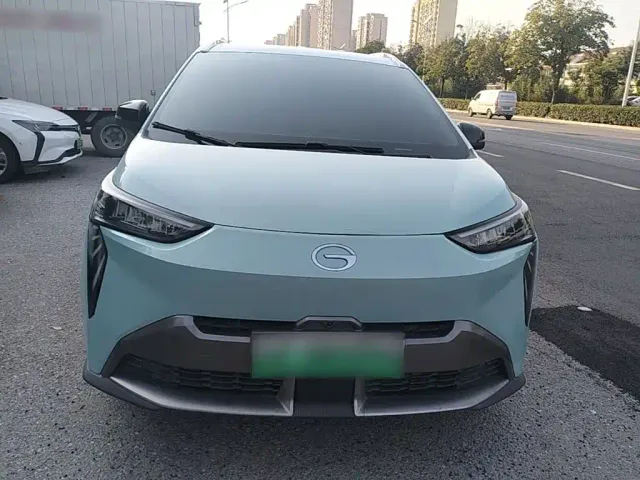 GAC Aion Y — Фото автомобиля 2