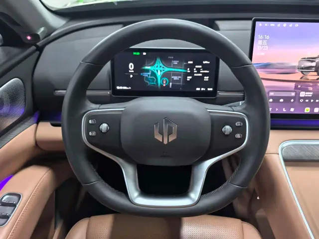 Leapmotor D Series — Фото автомобиля 8