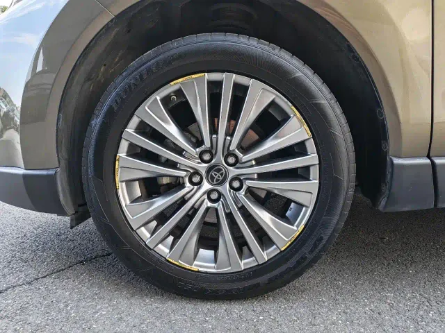 Toyota Harrier — Фото автомобиля 17