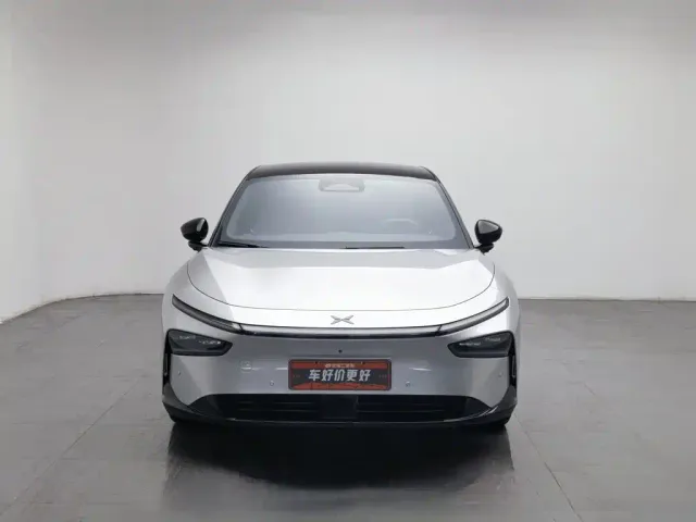 Xpeng P7+ — Фото автомобиля 3