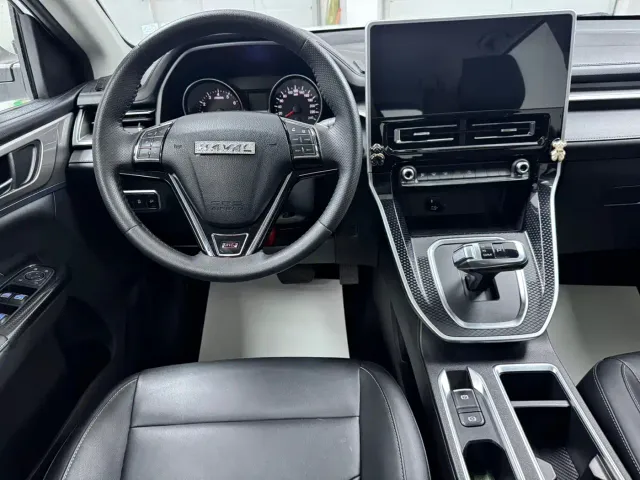 Haval M6 — Фото автомобиля 12